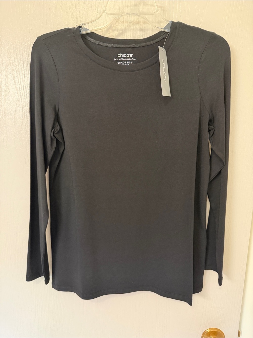 Chico's Black Long Sleeve Crewneck Tee
